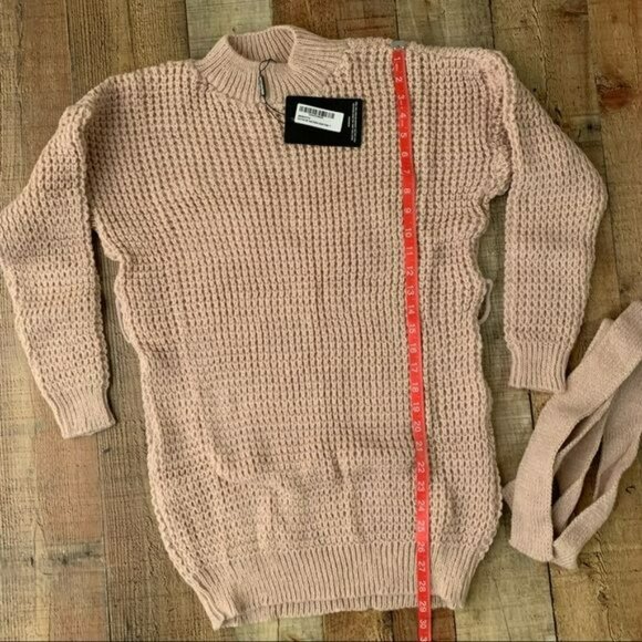 Pretty little thing pale pink soft touch belted jumper sweater oversized dress - Picture 6 of 9